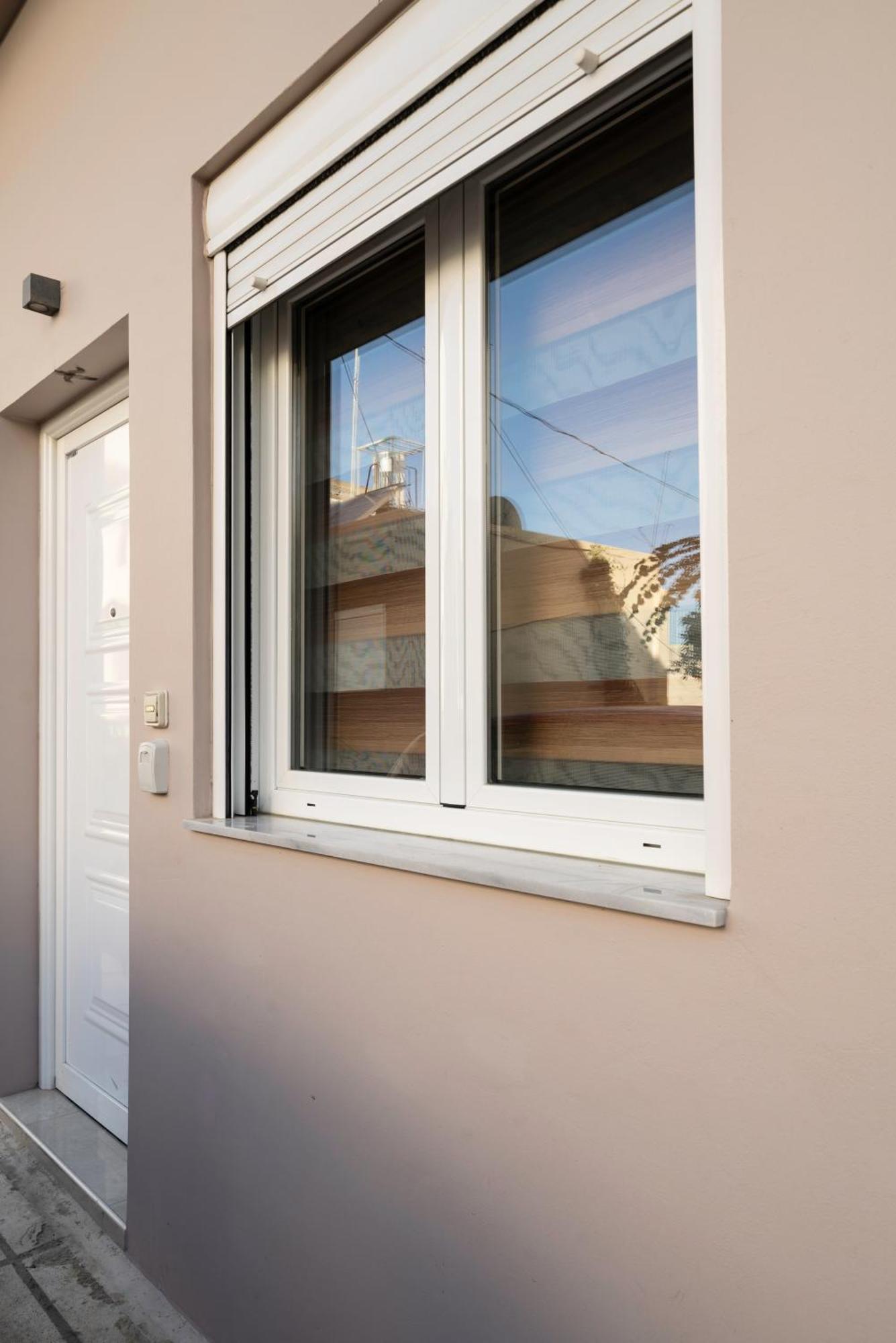 Neon Apartment, Modern, High Quality, Central Apt, Heraklion City Екстериор снимка