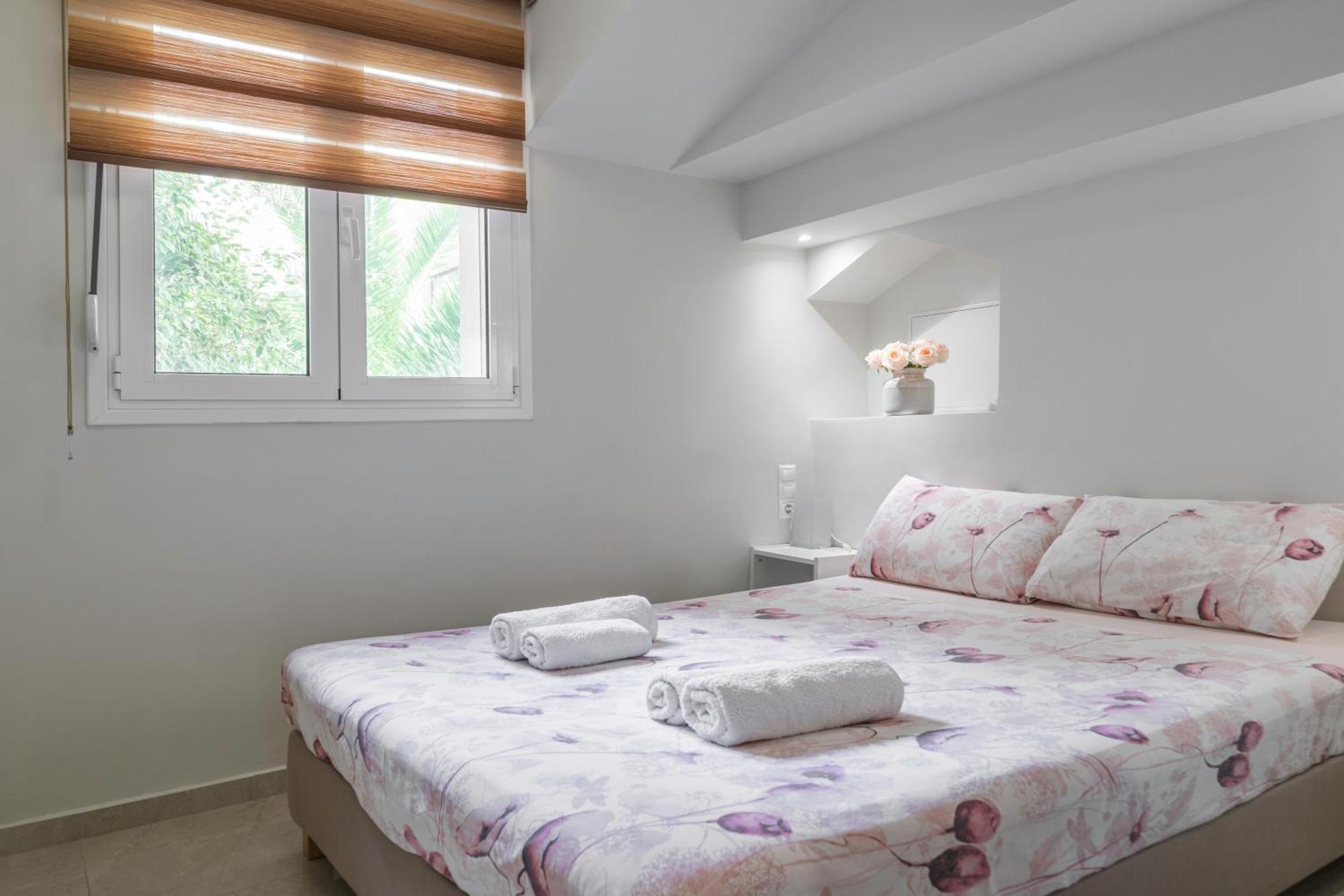 Neon Apartment, Modern, High Quality, Central Apt, Heraklion City Екстериор снимка