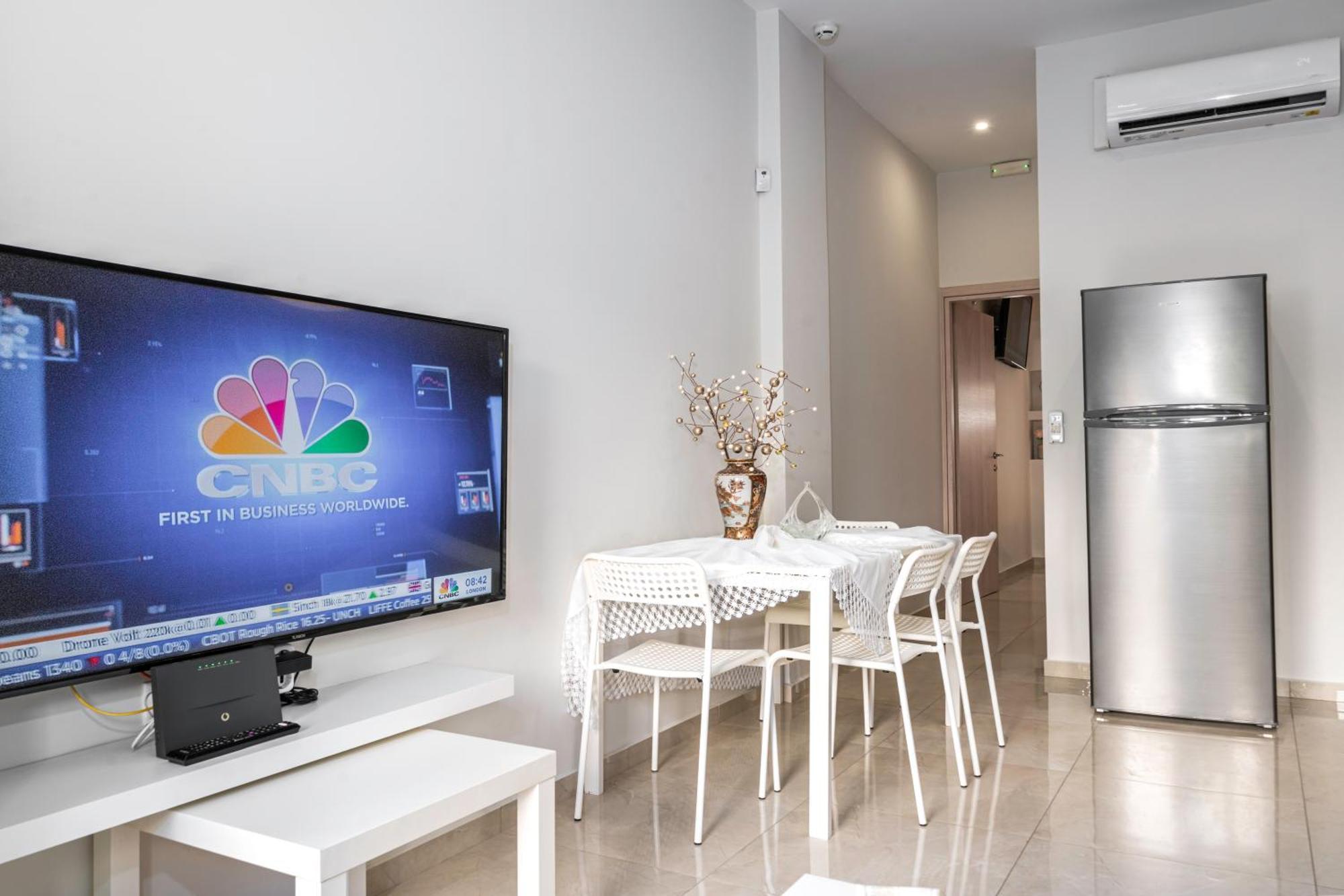Neon Apartment, Modern, High Quality, Central Apt, Heraklion City Екстериор снимка